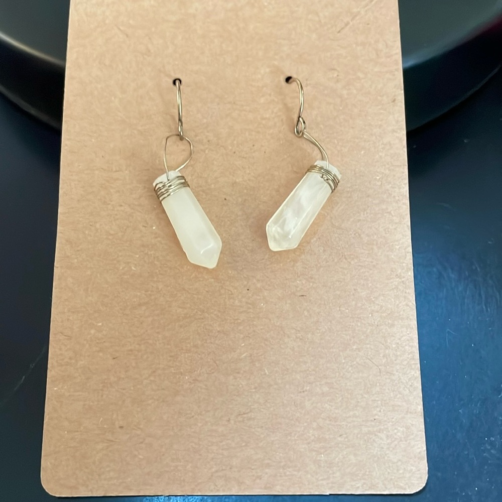 Dangling crystal earrings French hook